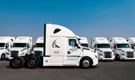 5 Key Factors to Consider When Choosing a Cross-Border Trucking Company